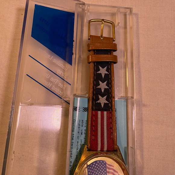 Valdour USA Flag Watch Genuine Leather Strap Vintage - Untested - Picture 3 of 4